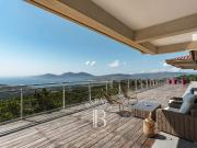 Maison 5 pièces 220 m²