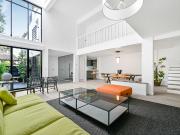 Maison 5 pièces 290 m²