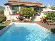 Maison 5 pièces avec piscine, double garage