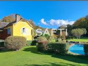 Maison avec piscine et jardin