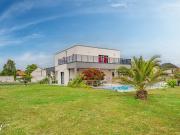 Maison contemporaine avec terrasse