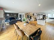 Maison 6 pièces 122 m² Maison 6 pièces 122 m²