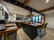 Maison 6 pièces 198 m²