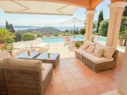 Maison 6 pièces 170 m² Maison 6 pièces 170 m²