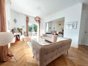 Maison 6 pièces 178 m² Maison 6 pièces 178 m²