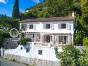 Maison 6 pièces 179 m² Maison 6 pièces 179 m²