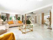 Maison 6 pièces 180 m² Maison 6 pièces 180 m²