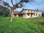 Propriété 6 pièces 180 m²