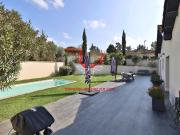 Maison 6 pièces 184 m²