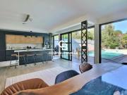 Maison 6 pièces 215 m²