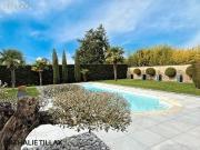 Maison 6 pièces 196 m²