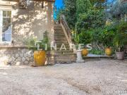 Studio 6 pièces 204 m²