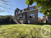 Maison 6 pièces 210 m²