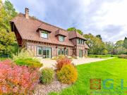 Maison 6 pièces 232 m² Maison 6 pièces 232 m²