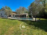 Maison 6 pièces 220 m²