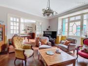 Maison 6 pièces 220 m²