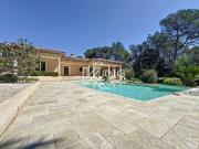 Maison 6 pièces 220 m²