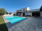 Maison 6 pièces 220 m²