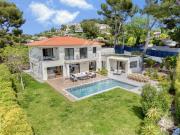 Maison 6 pièces 221 m²