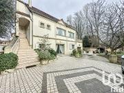 Maison 6 pièces 225 m²