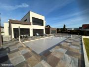 Maison 6 pièces 225 m²