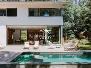 Maison 6 pièces 230 m² Maison 6 pièces 230 m²