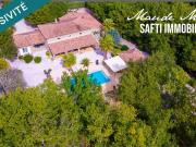 Maison 6 pièces 230 m²