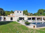 Maison 6 pièces 230 m²