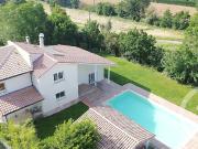 Maison 6 pièces 231 m²