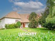 Maison 6 pièces 234 m² Maison 6 pièces 234 m²