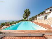 Maison 6 pièces 235 m²