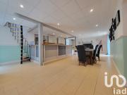 Maison 6 pièces 235 m² Maison 6 pièces 235 m²