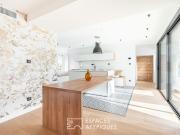 Maison 6 pièces 238 m²