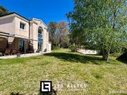 Maison 6 pièces 239 m²