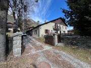 Maison 6 pièces 239 m²