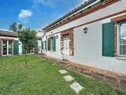 Maison 6 pièces 240 m²