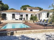 Maison 6 pièces 240 m²