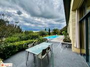 Maison 6 pièces 240 m²