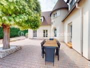 Maison 6 pièces 240 m²