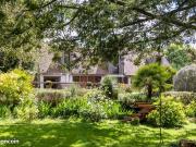 Maison 6 pièces 240 m²