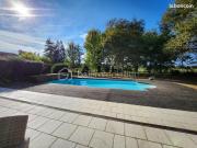 Maison 6 pièces 241 m²