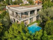 Maison 6 pièces 243 m²