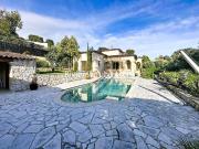 Maison 6 pièces 244 m²