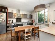 Maison 6 pièces 245 m²