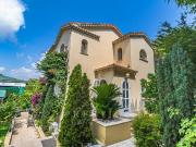 Maison 6 pièces 247 m²