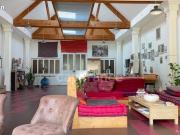 Maison 12 pièces 450 m²