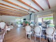 Maison 6 pièces 252 m²