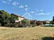 Maison 6 pièces 256 m²