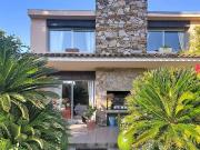 Maison 6 pièces 256 m²