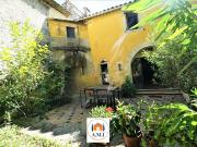 Maison 6 pièces 256 m²